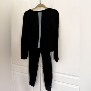 Beyond Yoga Jogger sweatsuit